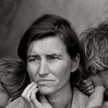 SANTO NATALE 2015: GUARDIAMO AL FUTURO CON OCCHI PIENI DI SPERANZA Migrant Mother, Florence Thompson con tre dei suoi sette figli Foto di: Dorothea Lange