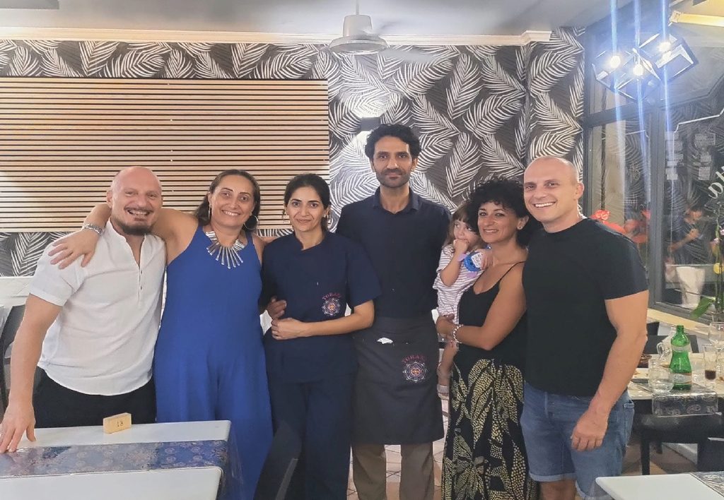 Hasina nel suo nuovo ristorante a Roma